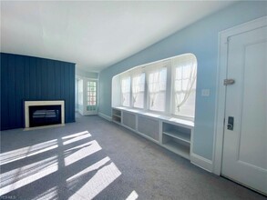 2921 Ludlow Rd-Unit -DOWN in Cleveland, OH - Building Photo - Building Photo