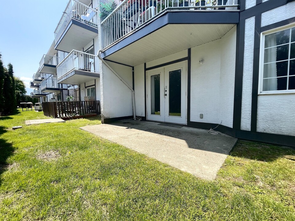 45669 McIntosh Drive110 in Chilliwack, BC - Building Photo