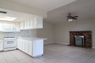 528 S Sorrel St in Ridgecrest, CA - Building Photo - Building Photo