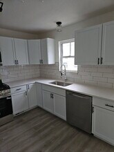 821 Nela View Rd in Cleveland Heights, OH - Building Photo - Building Photo