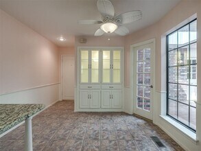 7800 Old Hickory Ln in Oklahoma City, OK - Building Photo - Building Photo