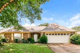 5415 Ross Rd in Memphis, TN - Building Photo