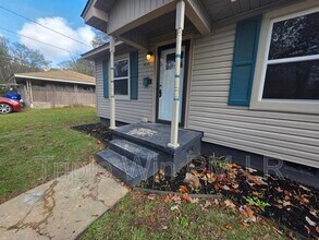 1626 Davis St in Conway, AR - Building Photo - Building Photo