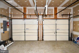 10001 Orland Stone Dr in Bristow, VA - Building Photo - Building Photo