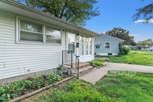 property at 306 Banff Cir