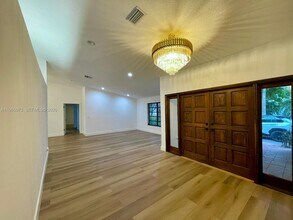 8501 SW 178th St in Palmetto Bay, FL - Building Photo - Building Photo