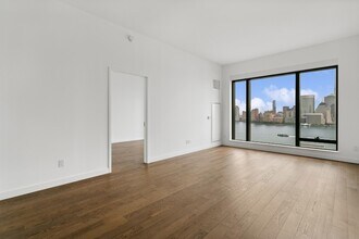 99 Hudson St, Unit 2008 in Jersey City, NJ - Foto de edificio - Building Photo