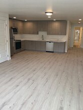 198 SW Maricopa Dr in Bend, OR - Building Photo - Building Photo