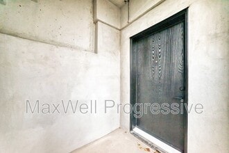 15724-15103 103 Ave NW in Edmonton, AB - Building Photo - Building Photo