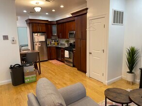 10 Sheafe St, Unit 1 in Boston, MA - Building Photo - Building Photo