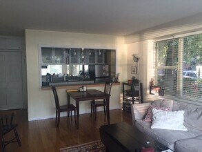 145 Pinckney St, Unit 111 in Boston, MA - Building Photo - Building Photo