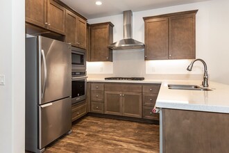 6626 Sand Castle Pl in Goleta, CA - Building Photo - Building Photo