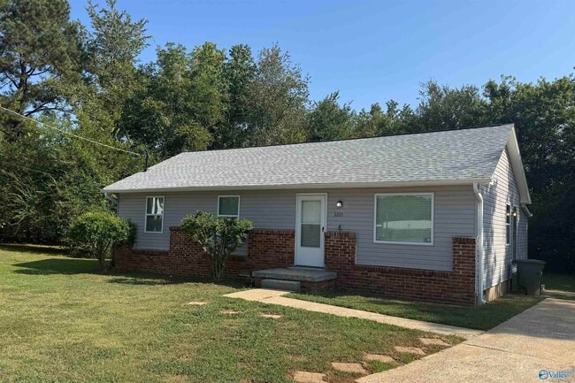 property at 3205 Delisa Cir NW
