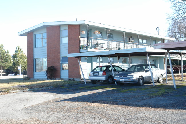 Oasis Apartments in Spokane Valley, WA - Building Photo - Building Photo