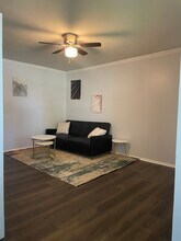 2429 Lawrenceville Hwy, Unit #8 in Decatur, GA - Foto de edificio - Building Photo