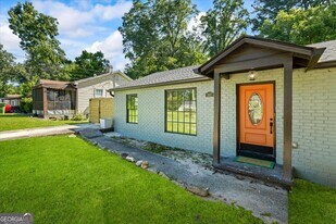187 Joe Louis Dr NW in Atlanta, GA - Building Photo