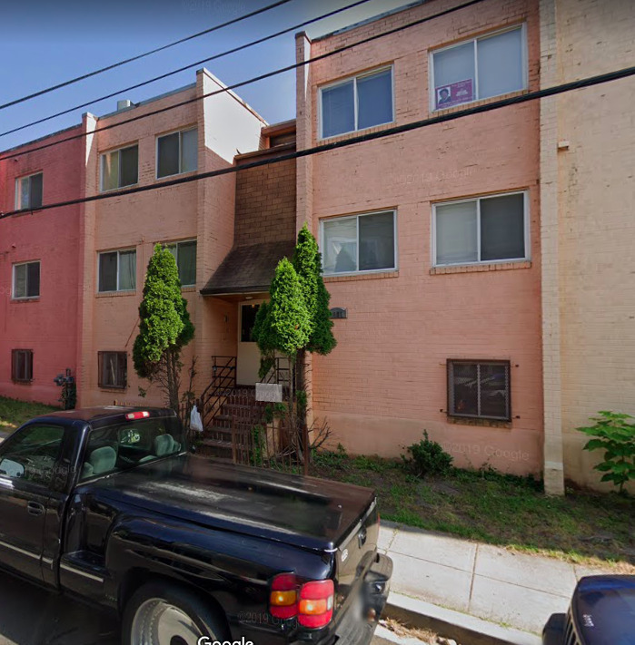 5007 D St SE in Washington, DC - Building Photo