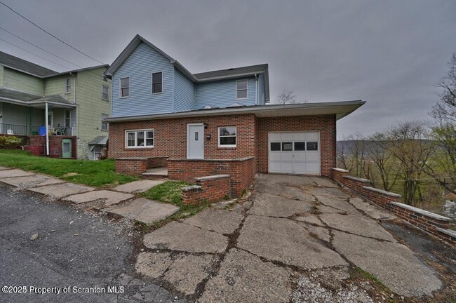 189 Johnson St in Pittston, PA - Building Photo - Building Photo