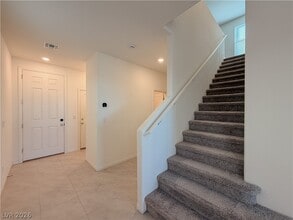 6972 Dandelion Pk Ave in Las Vegas, NV - Building Photo - Building Photo