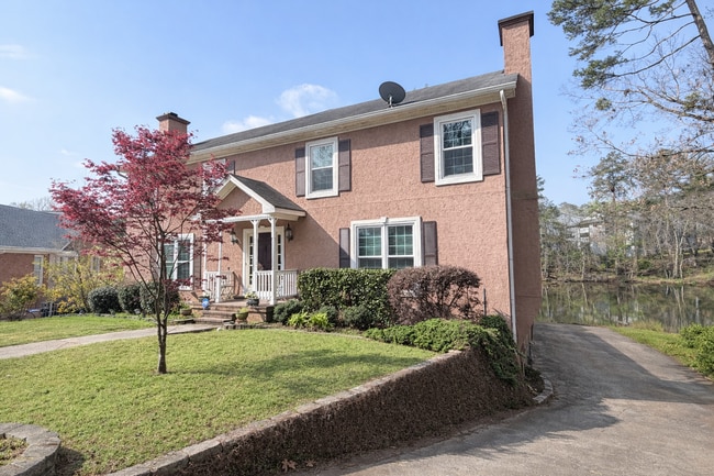 9073 Carroll Manor Dr in Atlanta, GA - Building Photo - Building Photo