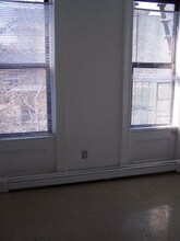 601 Grove St-Unit -4L in Jersey City, NJ - Building Photo - Building Photo