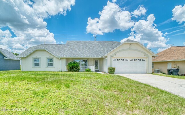 5636 Loma Vista Dr W in Davenport, FL - Building Photo - Building Photo