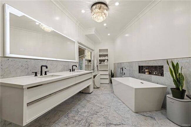 property at 4000 Bouquete St