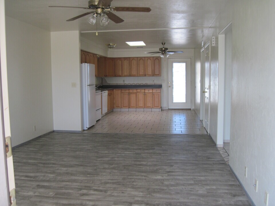 470 S Bowie Ave in Willcox, AZ - Building Photo