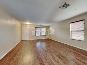 3219 W Saint Anne Ave in Phoenix, AZ - Building Photo - Building Photo