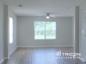 5504 Graypark Dr in Charlotte, NC - Building Photo - Building Photo
