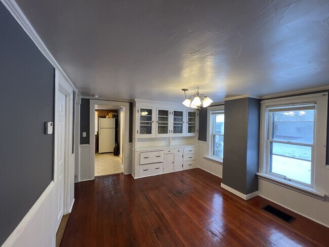 353 Prospect Ave in Hartland, WI - Building Photo - Building Photo