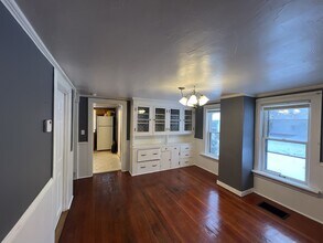 353 Prospect Ave in Hartland, WI - Building Photo - Building Photo