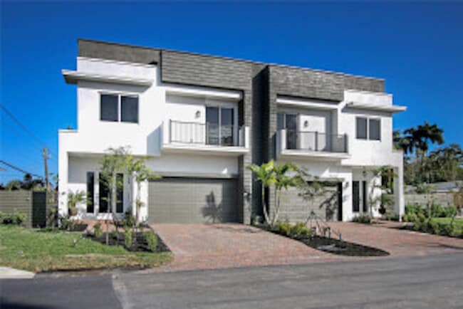 property at 2004 SW 15th Ave
