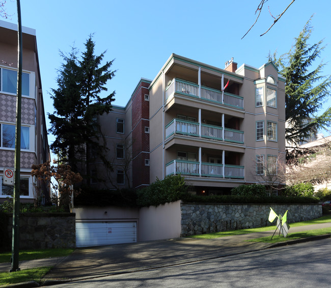 Gilford Park in Vancouver, BC - Building Photo - Building Photo