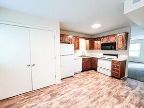 108 Coyote Ct, Unit 5 in Clarksville, TN - Building Photo - Building Photo