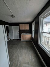 1169 E 60th St in Cleveland, OH - Building Photo - Building Photo