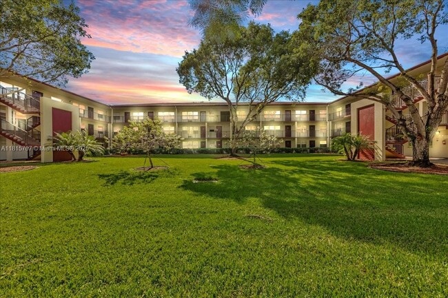 13500 SW 1st St in Pembroke Pines, FL - Building Photo - Building Photo