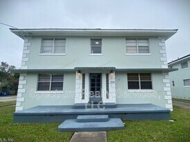1305 Lasalle St in Jacksonville, FL - Building Photo