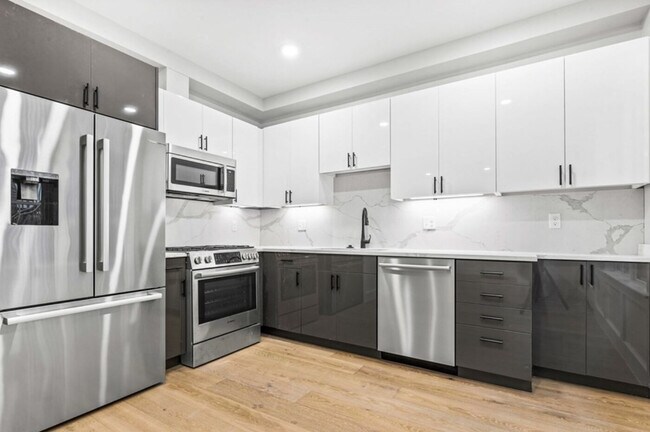 301 Somerville Ave, Unit #1 in Somerville, MA - Building Photo - Building Photo