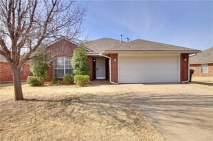 1866 Olde School Rd in Edmond, OK - Building Photo