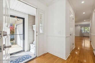 57 Selkirk Ave in Toms River, NJ - Foto de edificio - Building Photo