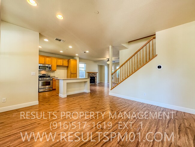 property at 715 Courtyards Loop
