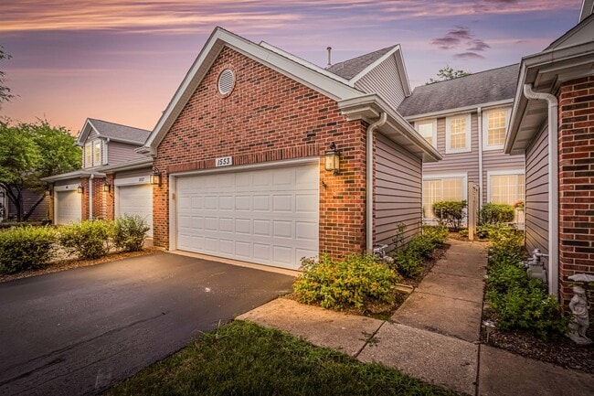 1553 Stevens Dr in Schaumburg, IL - Building Photo - Building Photo