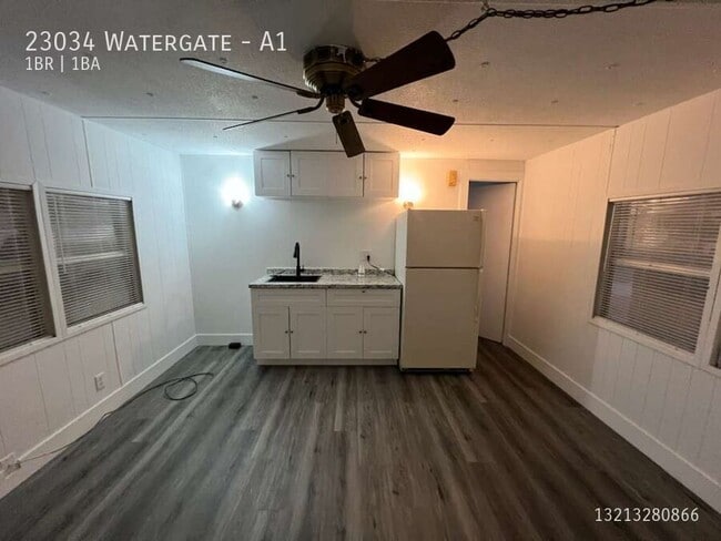 property at 23034 Watergate Cir