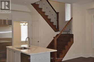 9382 BAYVEIW AVENUE in Richmond Hill, ON - Building Photo - Building Photo