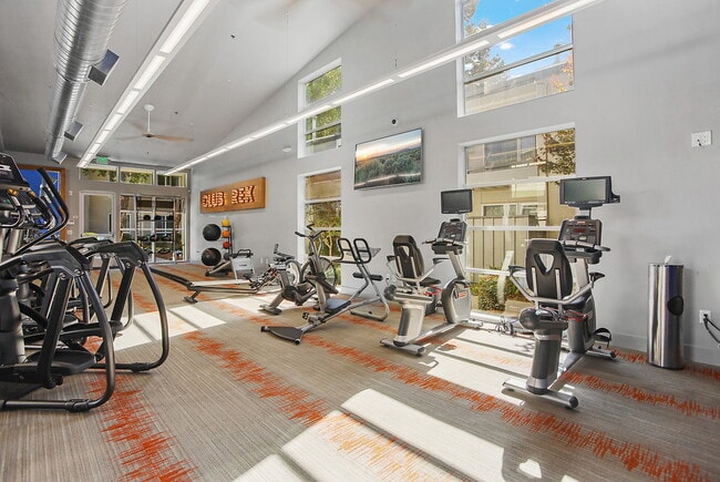 The Rexford in Fremont, CA - Foto de edificio - Building Photo