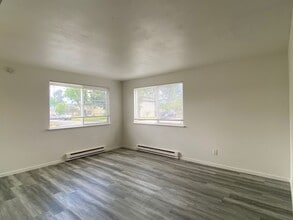 1602 B St SE Auburn, WA 98002 in Auburn, WA - Foto de edificio - Interior Photo