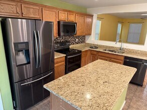 17106 N 184th Ln in Surprise, AZ - Building Photo - Building Photo