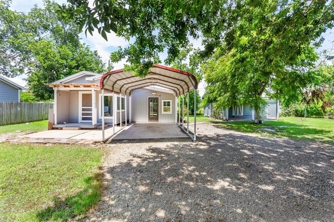 property at 5701 County Rd 288