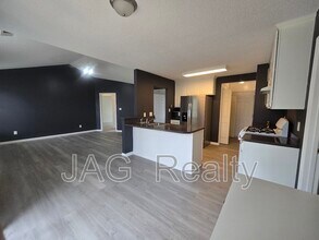 1142 Stallings Rd in Matthews, NC - Building Photo - Building Photo